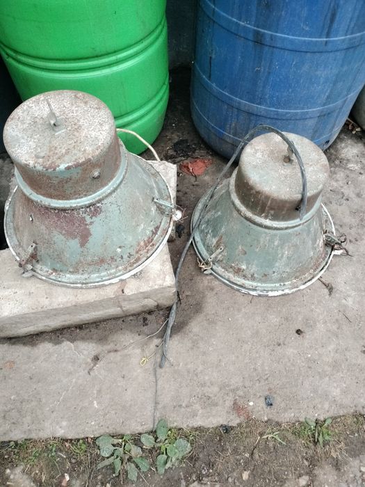 Proiectoare corpuri de iluminat industriale