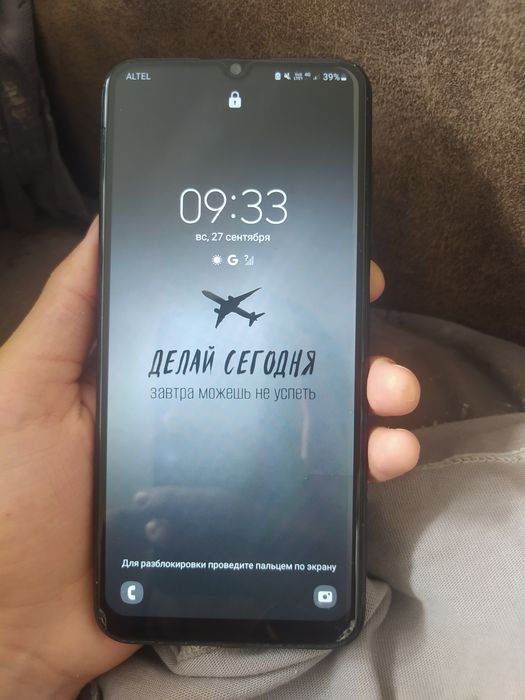 Продаю Самсунг а 03с