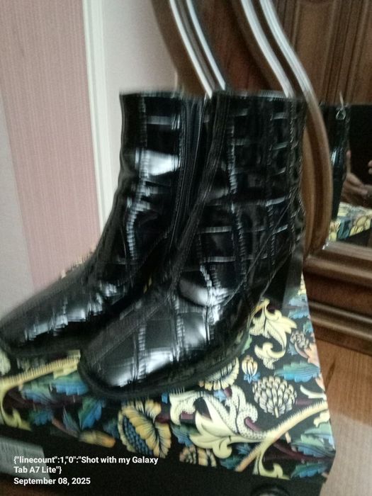 Почти Новые полусапоги