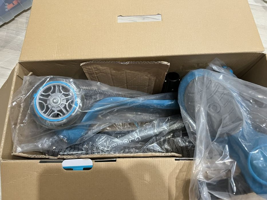 Тротинетка Globber Go Up Deluxe Lights 3 в 1 - НОВА