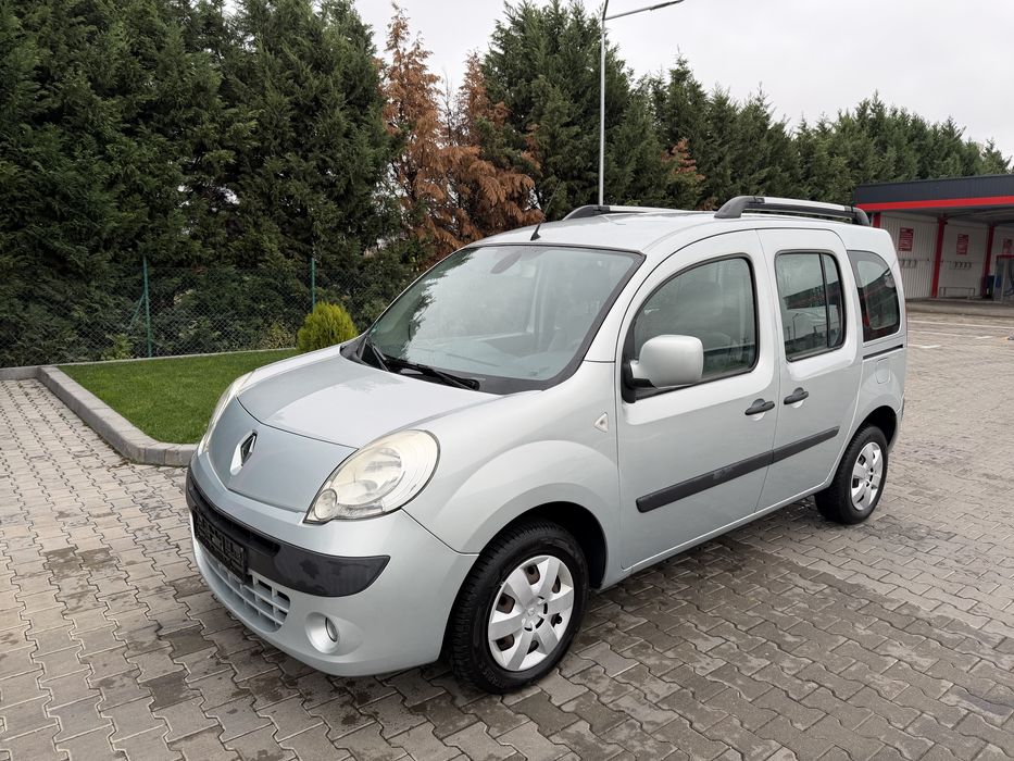 Renault kangoo 1.5 dci 5 locuri/persoane