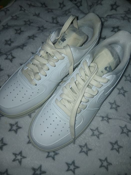 Nike Air Force 1 noi, nepurtați, cu cutie – marimea 40.5