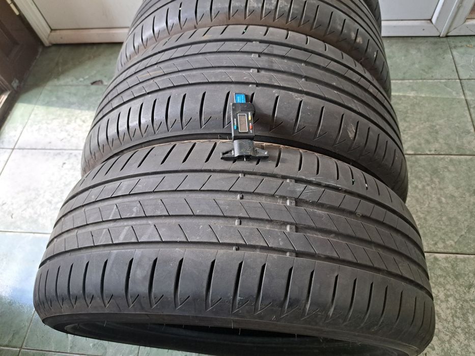 2 sau 4 anvelope 225/50 R18 Bridgestone