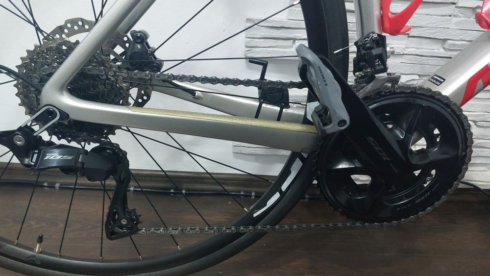 Cursiera Merida Scultura 4000 CF3 V