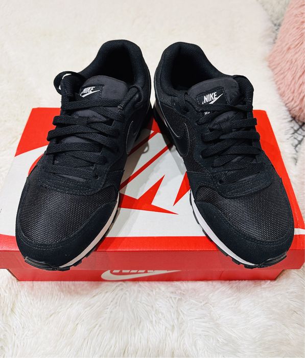 Nike Venture Runner