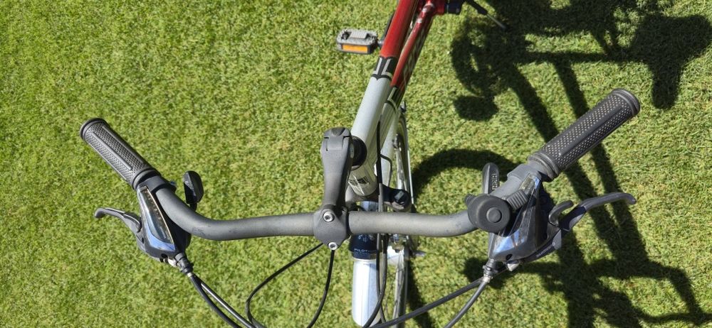 Vand city bike Cross Elegance marimea S 24 viteze