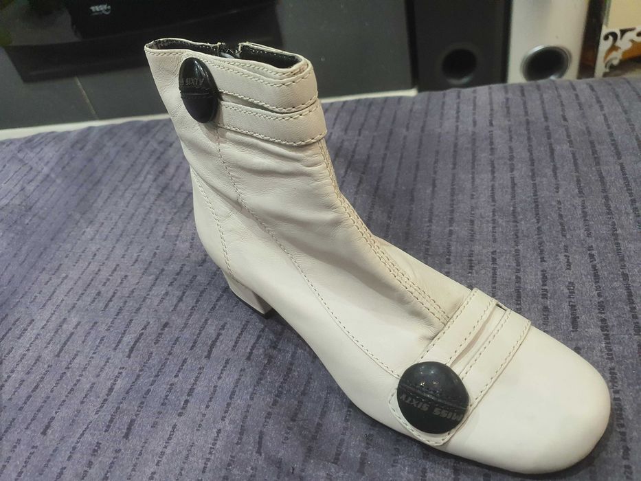 Оригинални MISS SIXTY кожени боти