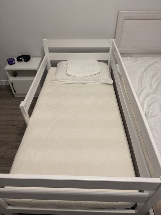 Детская кровать почти новая