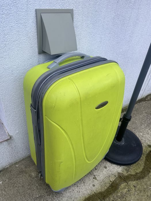 Голям пластмасов куфар Gabol