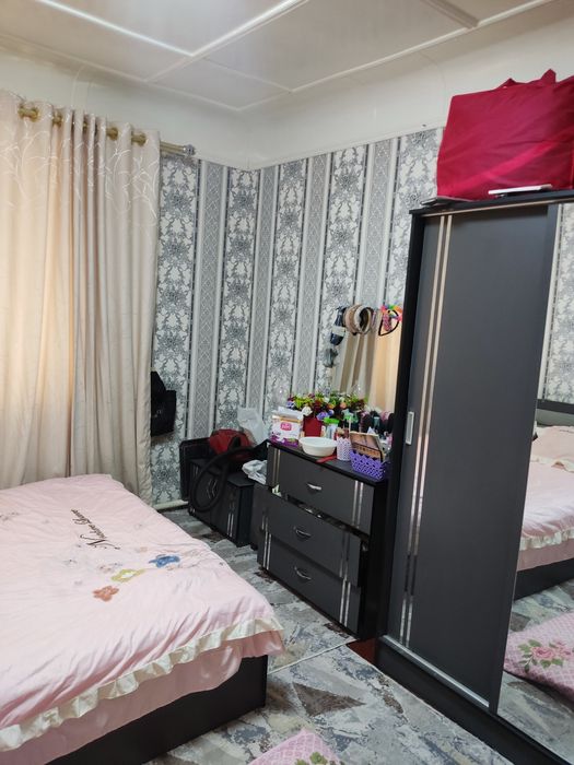 Уй сотилади Нурафшон.Срочно!