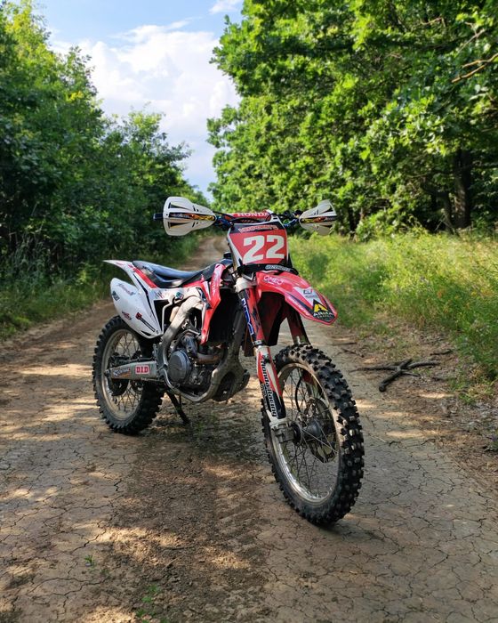 Vând Honda Crf .