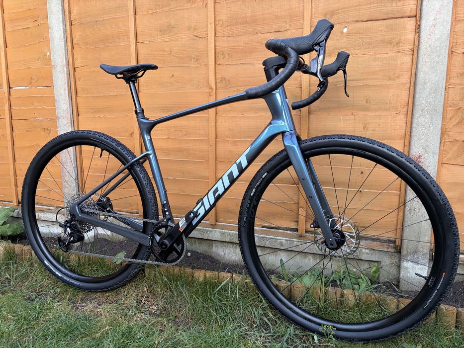 Giant revolt carbon