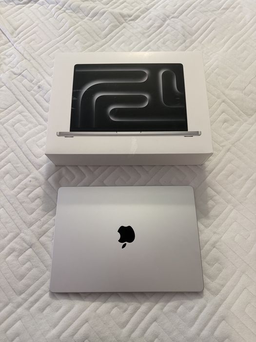 Apple MacBook Pro 14 M3 8GB 1TB Silver | Baterie 100% | 94 cicluri
