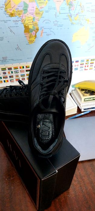 Мужские кроссовки