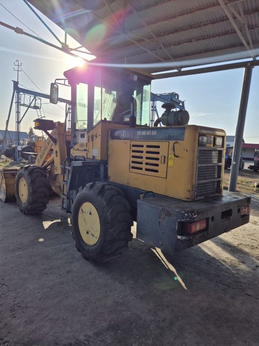 Продам погрузчик ZL 929