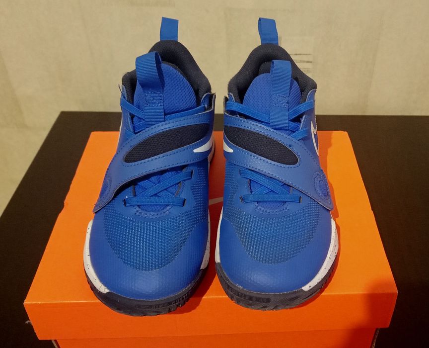 Оригинални Маратонки "Nike Team Hustle D 11"