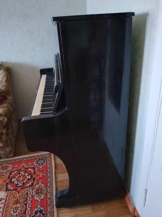 Продам пианино "Урал"