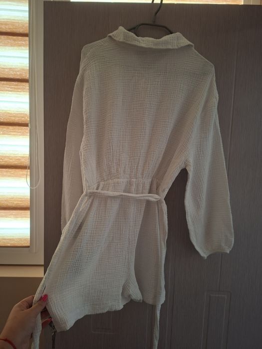 Бял гащеризон с колан ня талията