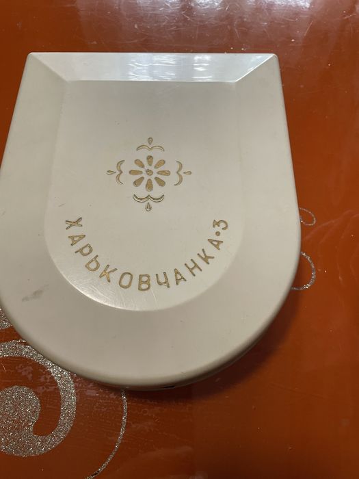 Продам массажёр для лица советский