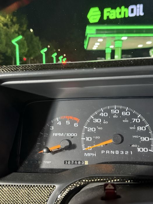 Продается Chevrolet Suburban 1996