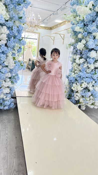 Vecherni koylaklar sotiladi detskilar xam bor