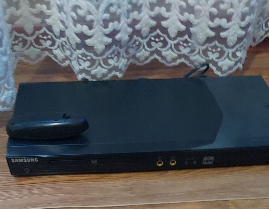 Телевизор самсунг