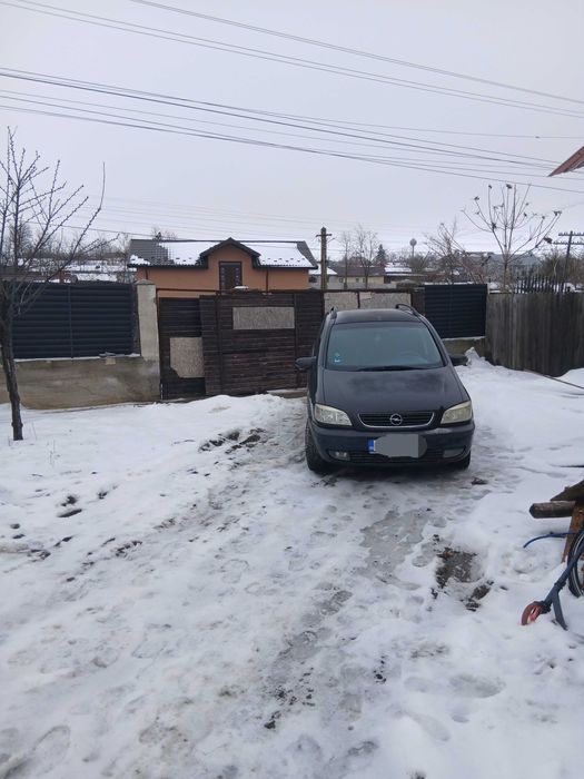 Vand opel zafira 1.8 benzina