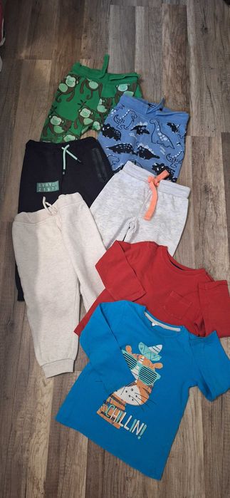 Lot  pantaloni 92 cm