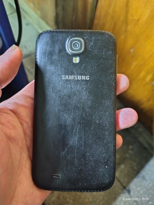Galaxy S4-16gb black Russian