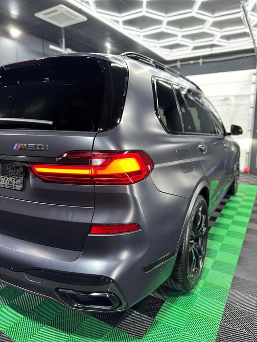 BMW X7 M50i ''Dark Shadow Edition''