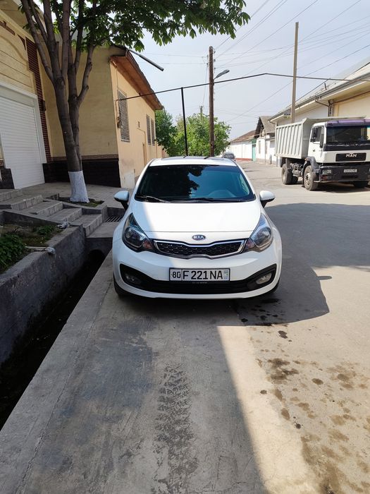 Kia Rio mashinasi