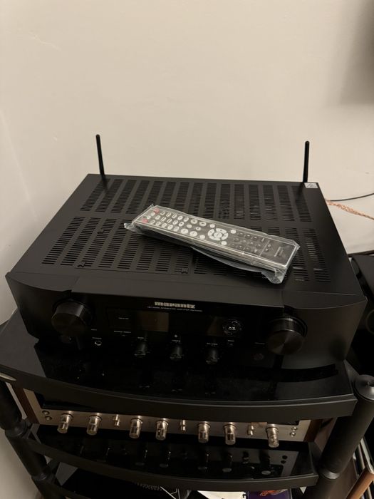 Marantz reciever 7000N