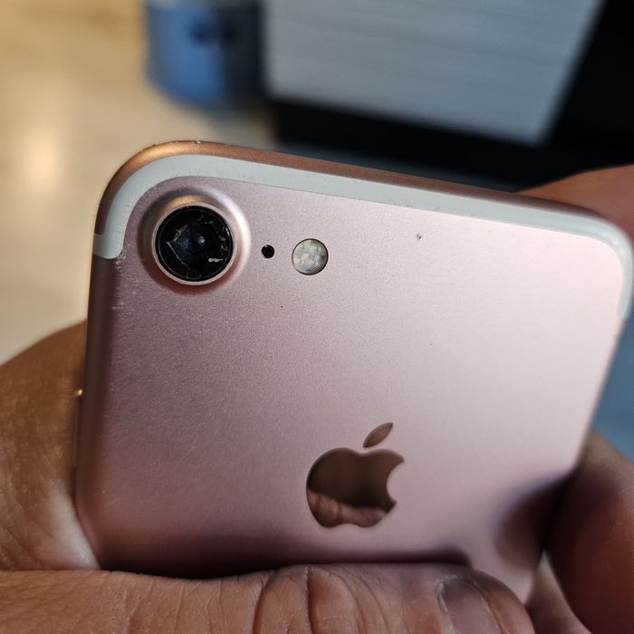 Apple iPhone 7 promo