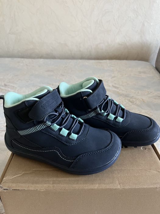 Продается весенняя обувь для мальчика