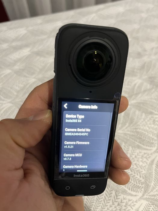 Insta360 X4 Adventure Bundle, full box