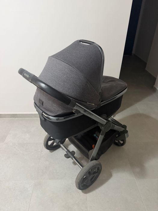 Продавам количка Oyster 3 Travel System