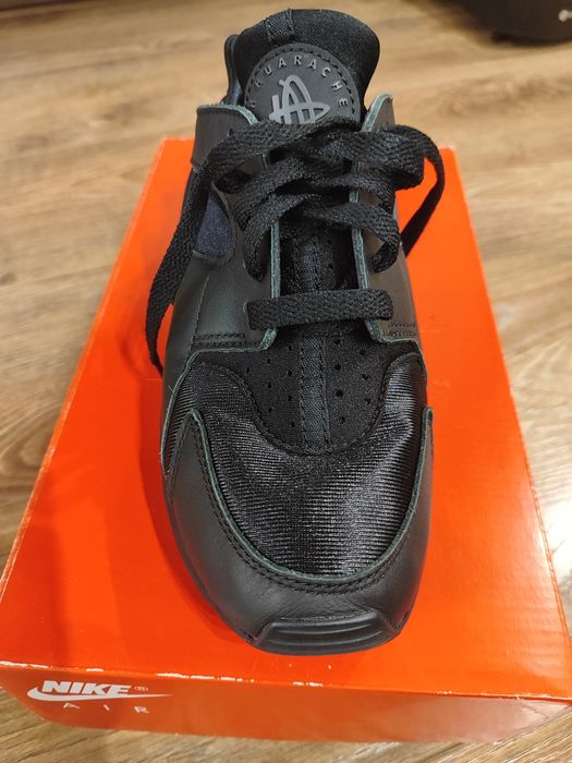 NIKE AIR HUARACHE дамски маратонки