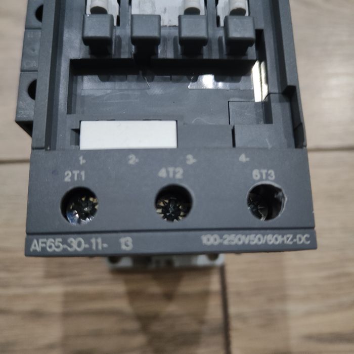 Контактор ABB пускатель