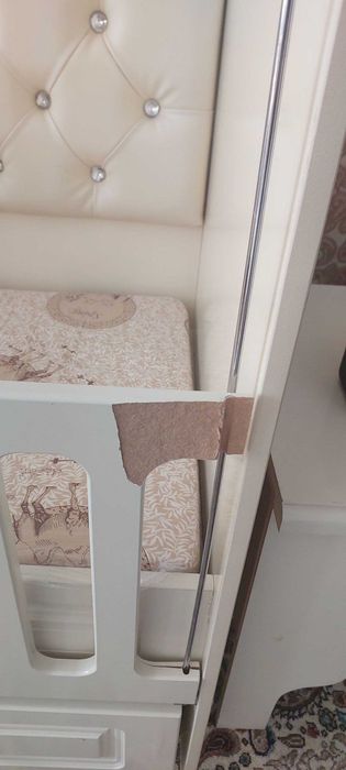 Детская кроватка