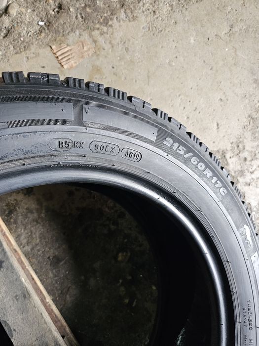 4 anvelope iarna 215 60 17C Michelin Agilis  7mm