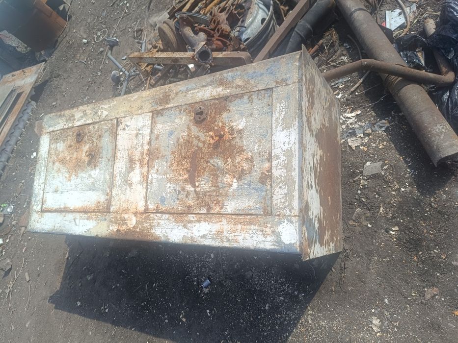 Сейф советский тяжёлый