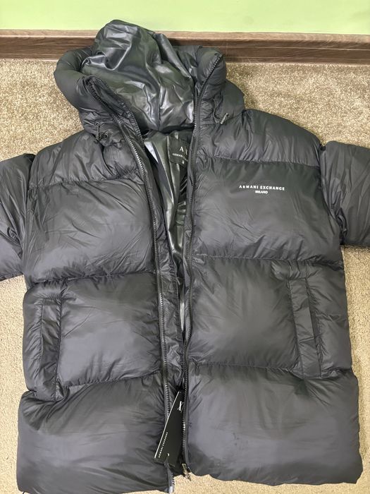 Яке Armani Exchange