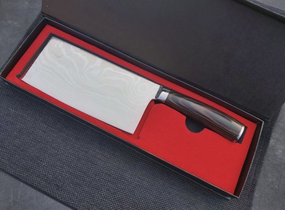 Нож в японски стил в подаръчна кутия