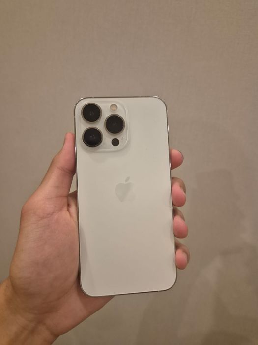 Iphone 13 pro Белый