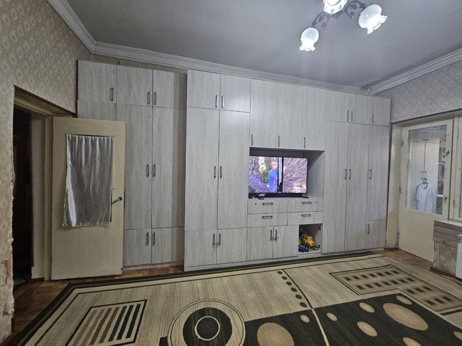 Чиланзар 1-кв, Высокопотолочка 2/2/4 Средний ремонт балк 2х4