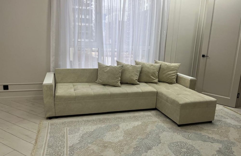 Продам диван угловой