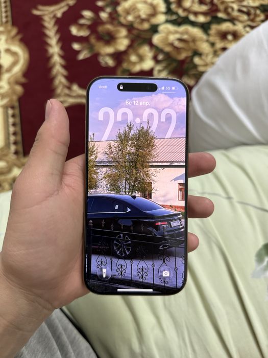 Iphone 16 pro Desert Titanium