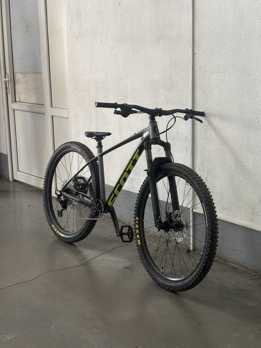 Scott Scale 980.