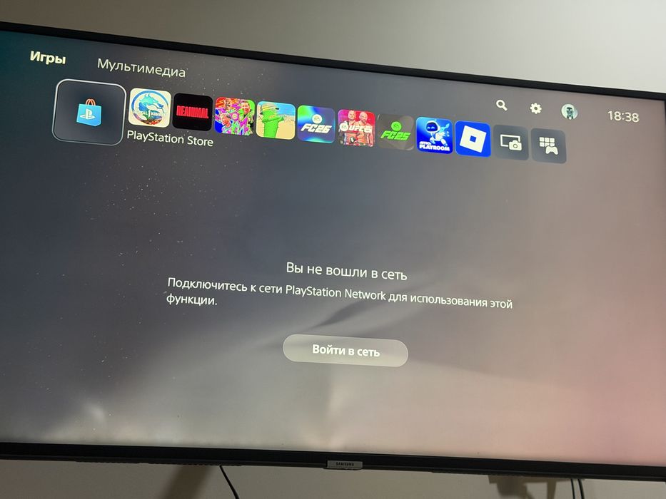 Продам PlayStation 5 (PS5) б/у