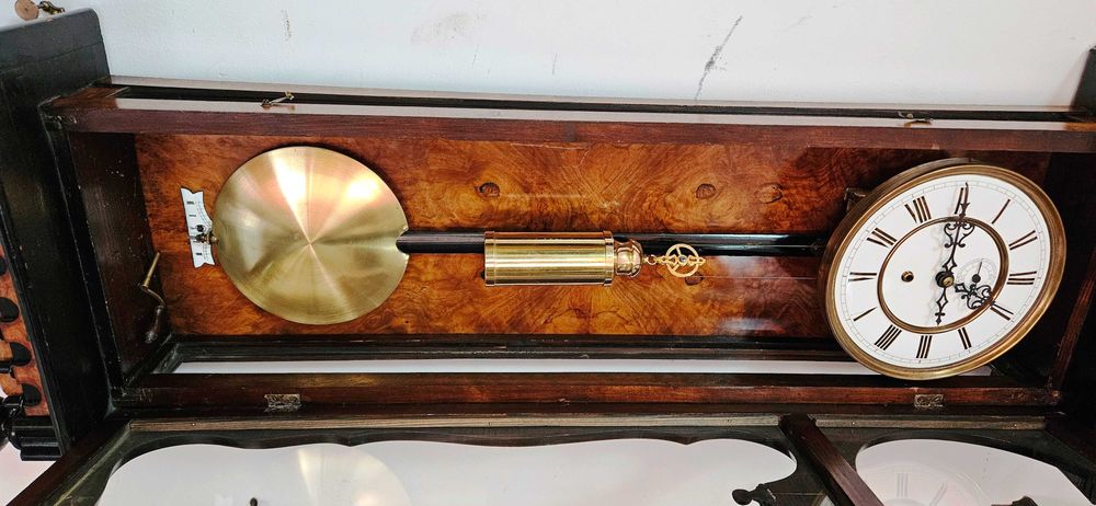 Ceas de perete cu pendul si o greutate  Biedermeier